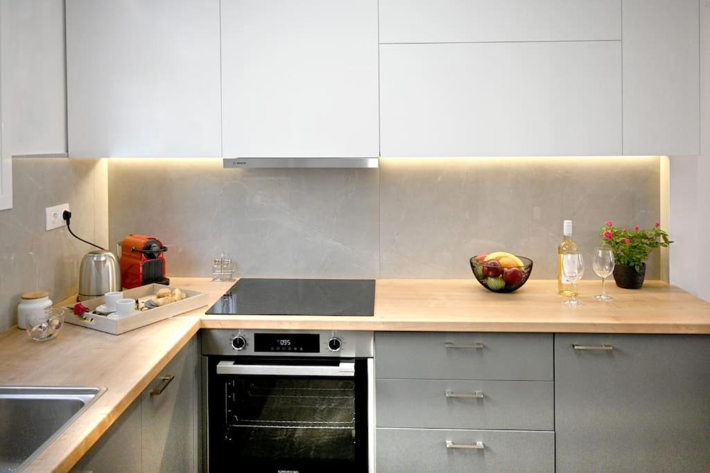 Marie'S Luxury City Center Apartment Iraklio Exteriér fotografie