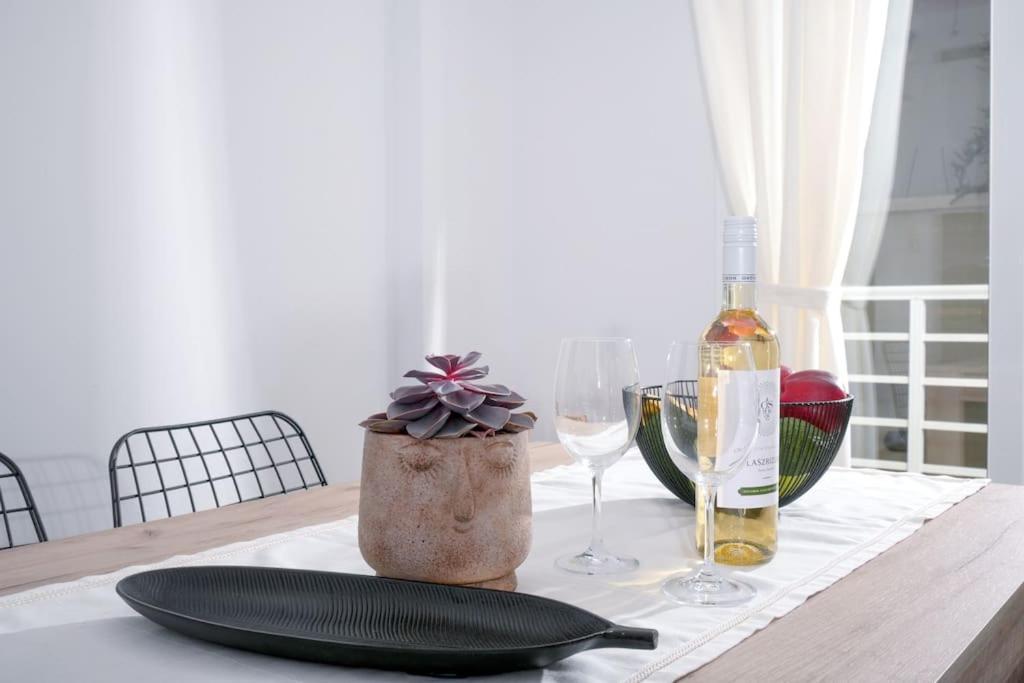 Marie'S Luxury City Center Apartment Iraklio Exteriér fotografie
